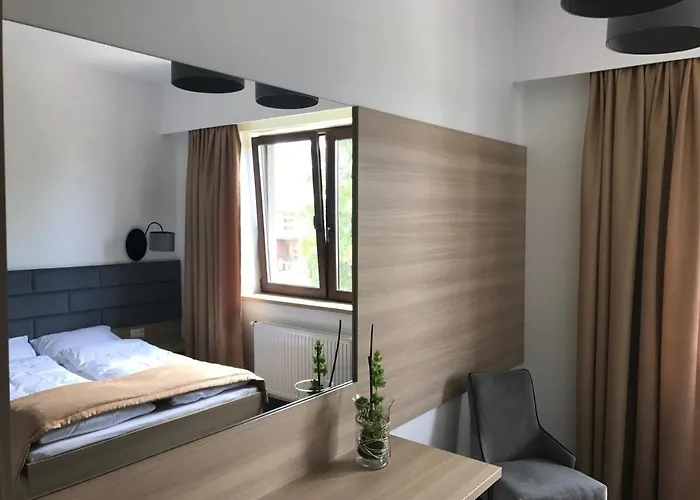 Lesna Perla De Lux Hostel *